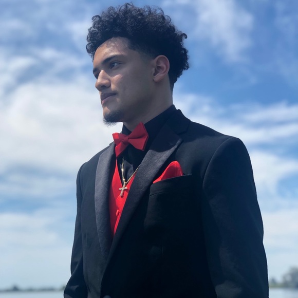 Meet your Posher, Kevin - Picture 1 of 1